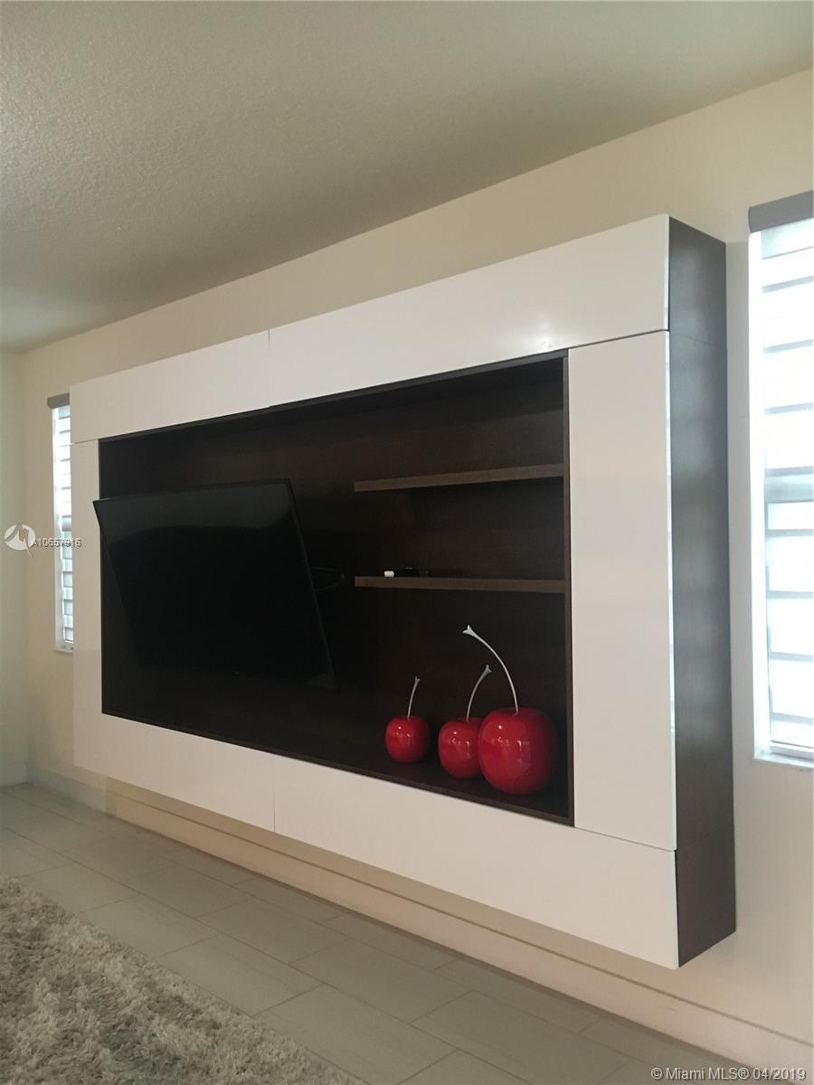 PINNACLE AT GRAND BAY - Residential Lease