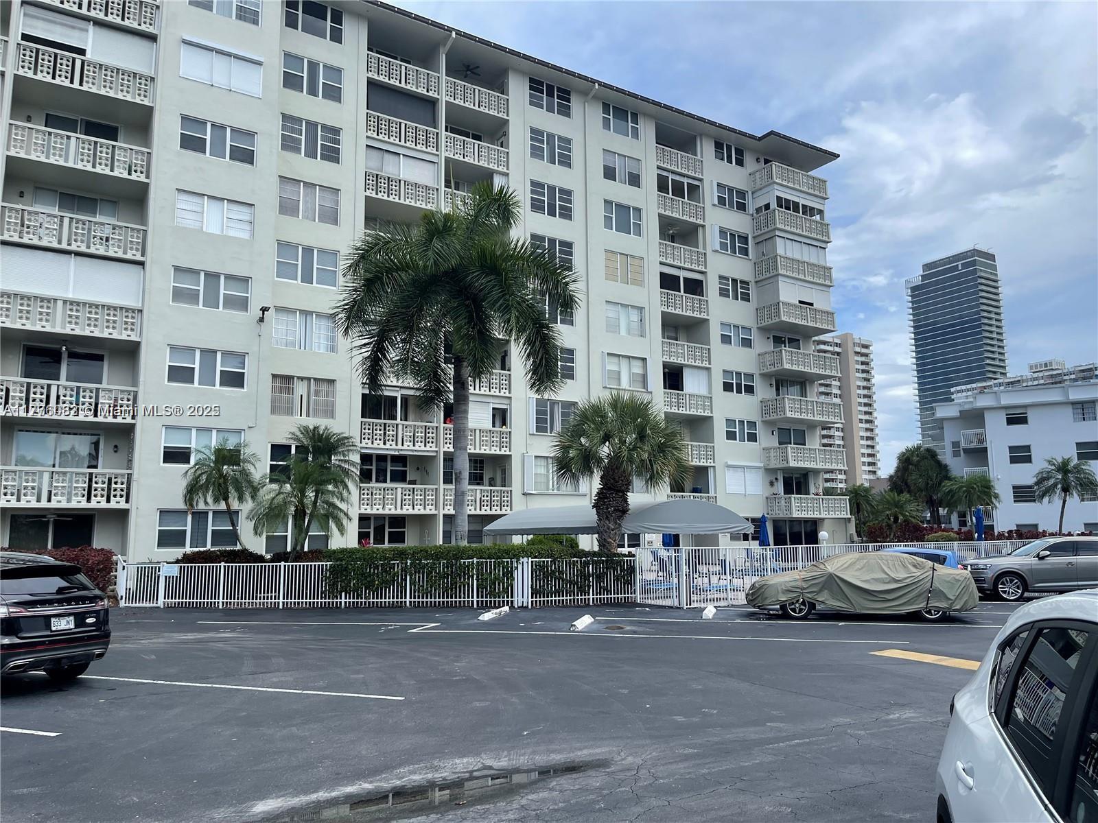 ISLANDS-MARTINIQUE CONDO - Residential