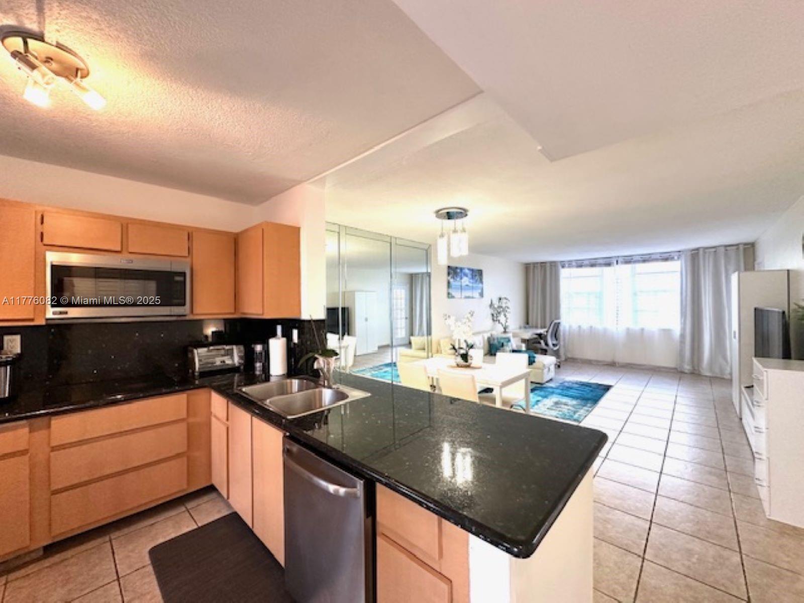 ISLANDS-MARTINIQUE CONDO - Residential