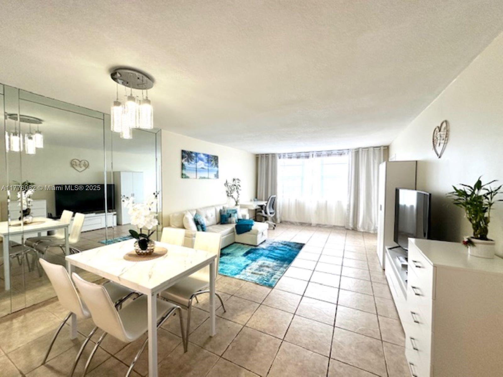 ISLANDS-MARTINIQUE CONDO - Residential