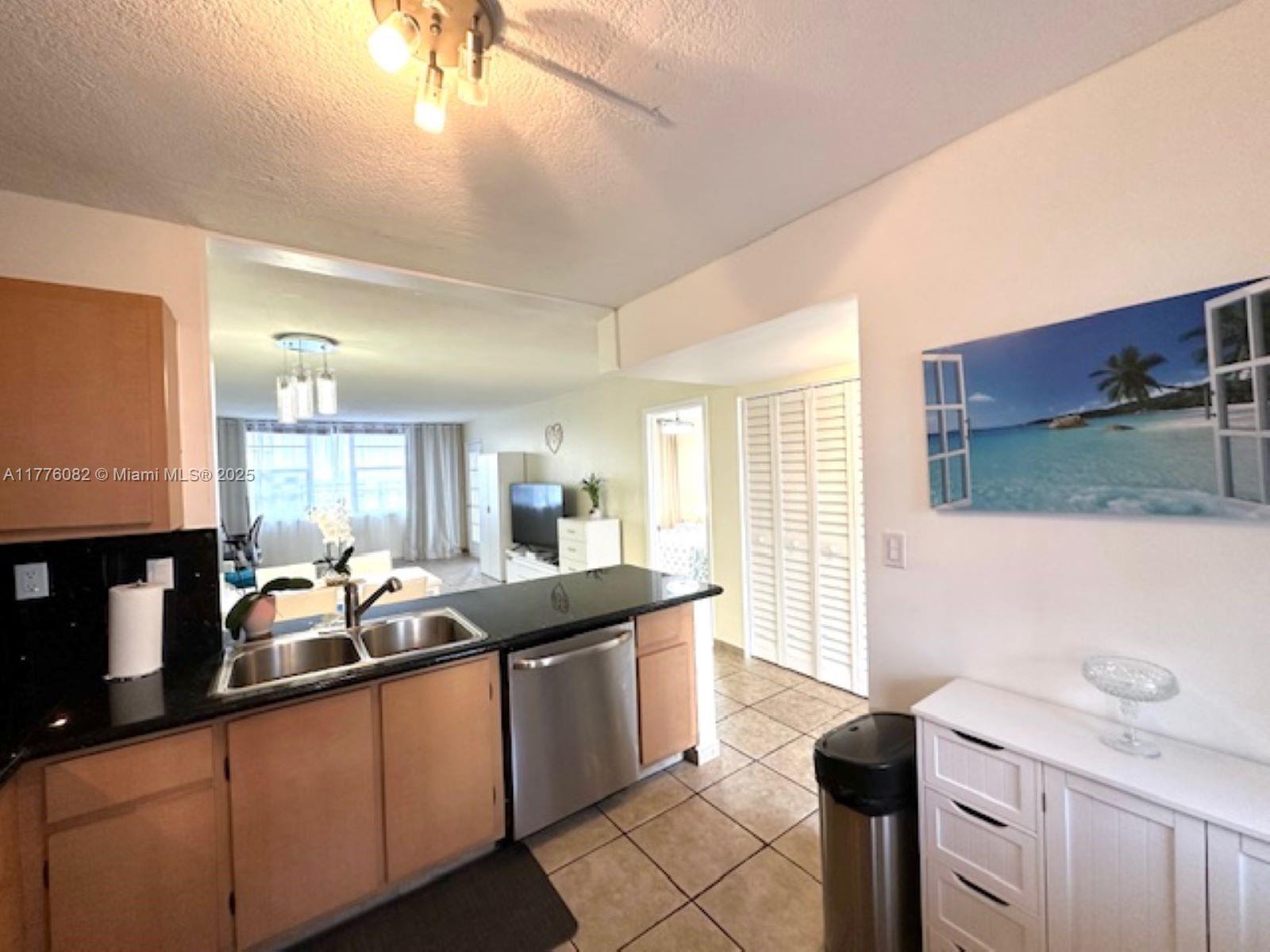 ISLANDS-MARTINIQUE CONDO - Residential