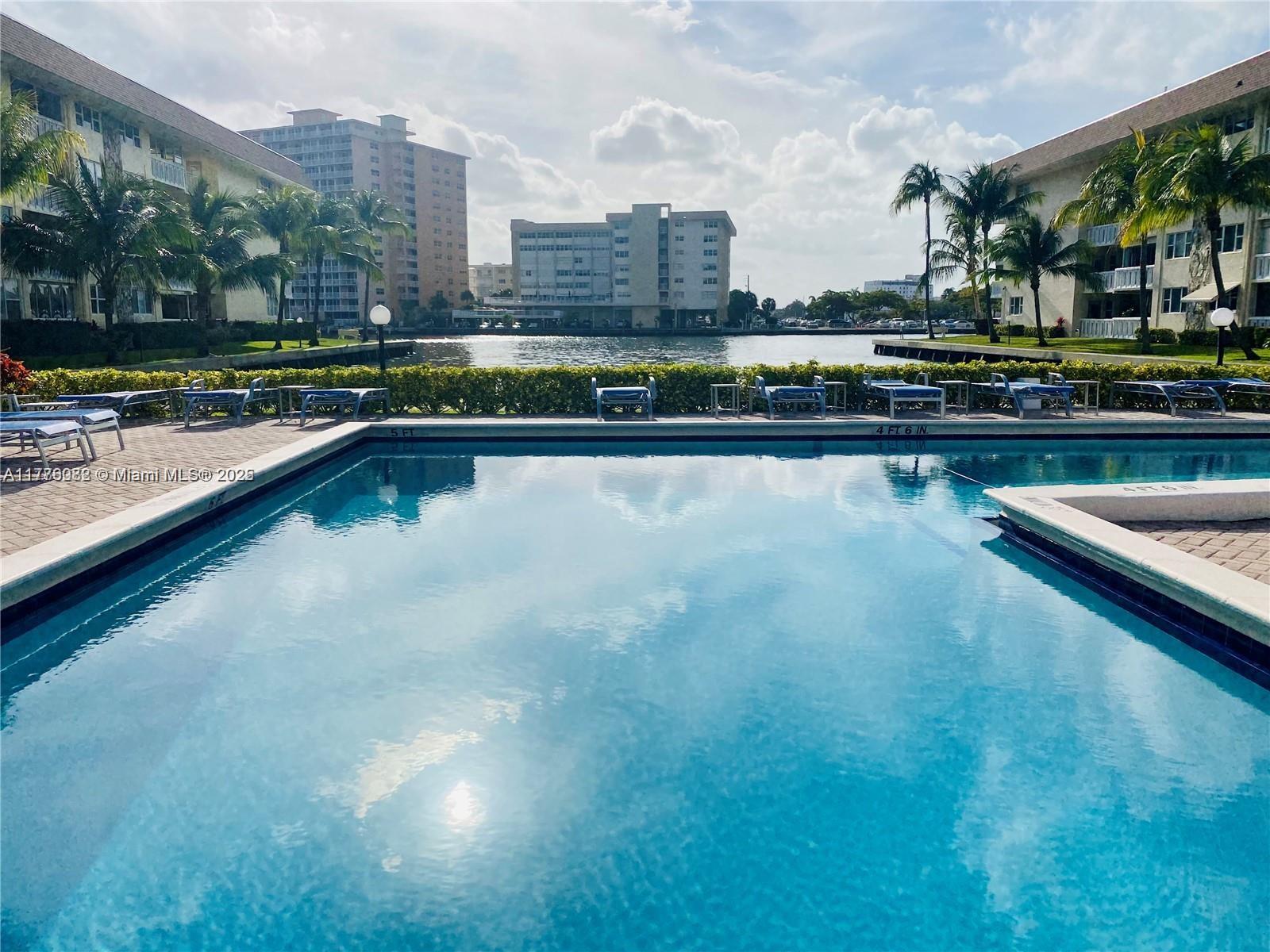 ISLANDS-MARTINIQUE CONDO - Residential