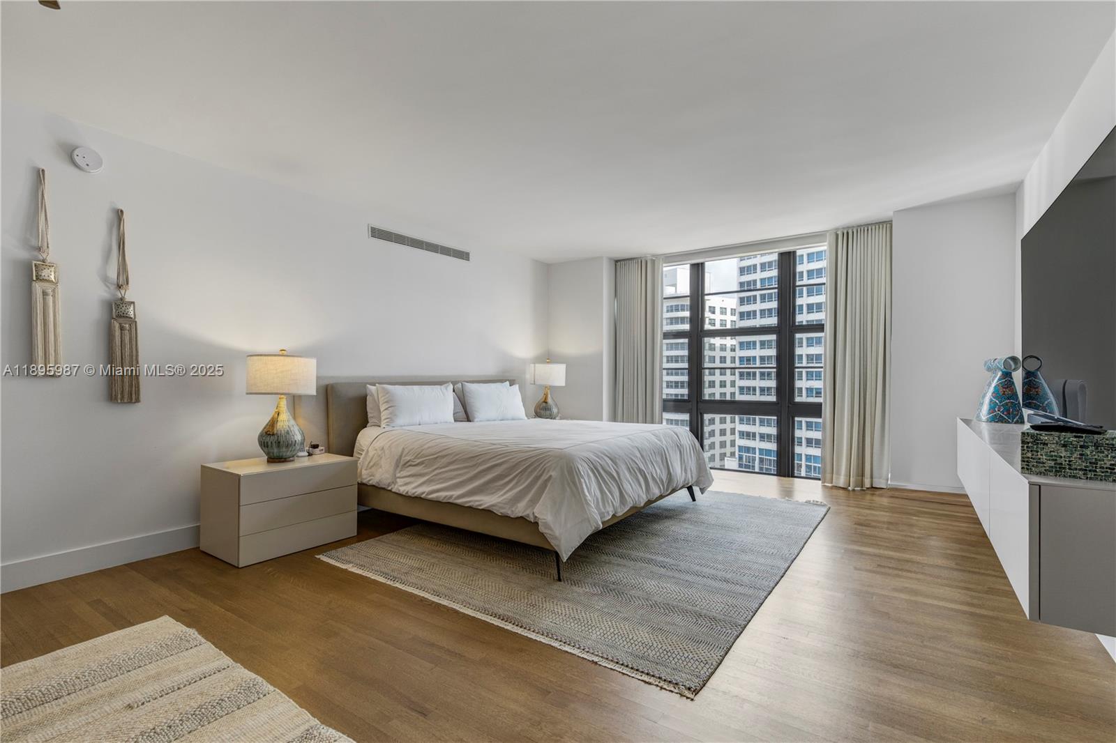 TOWERHOUSE CONDO - Residential