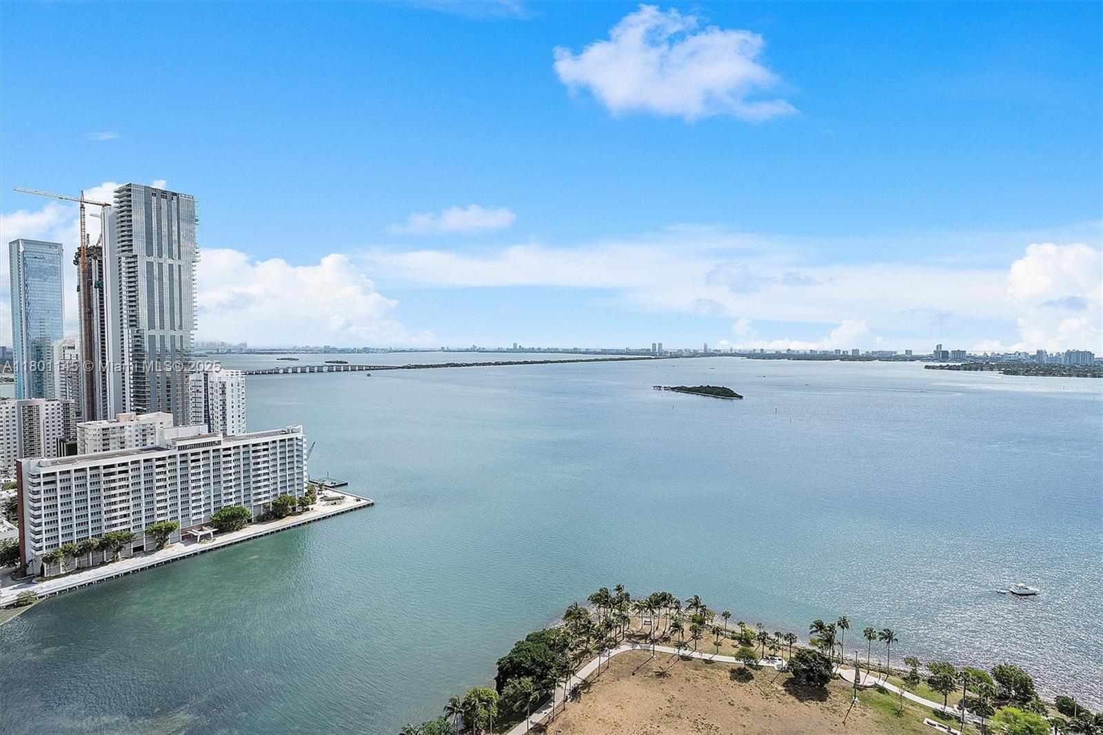 1900 N Bayshore Dr 2915