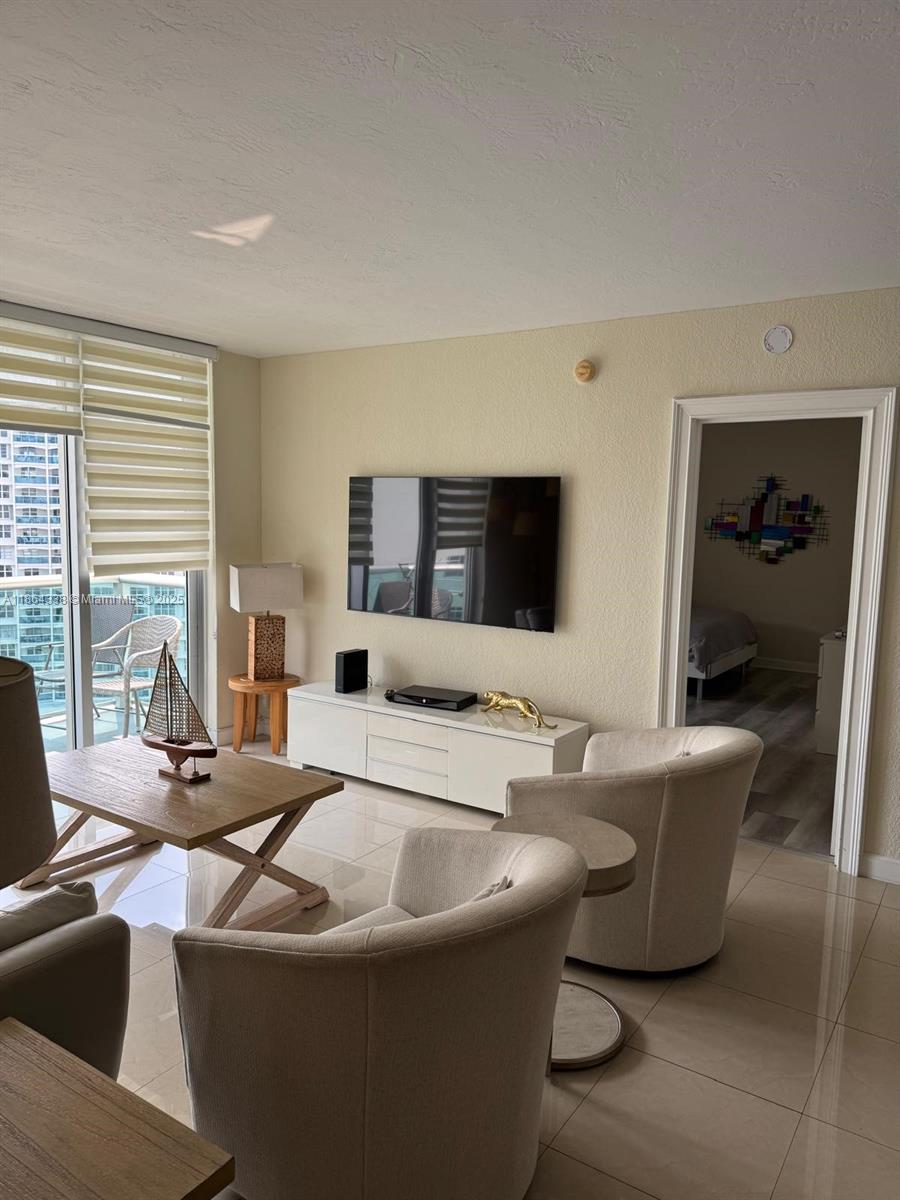3801 S Ocean Dr 14V