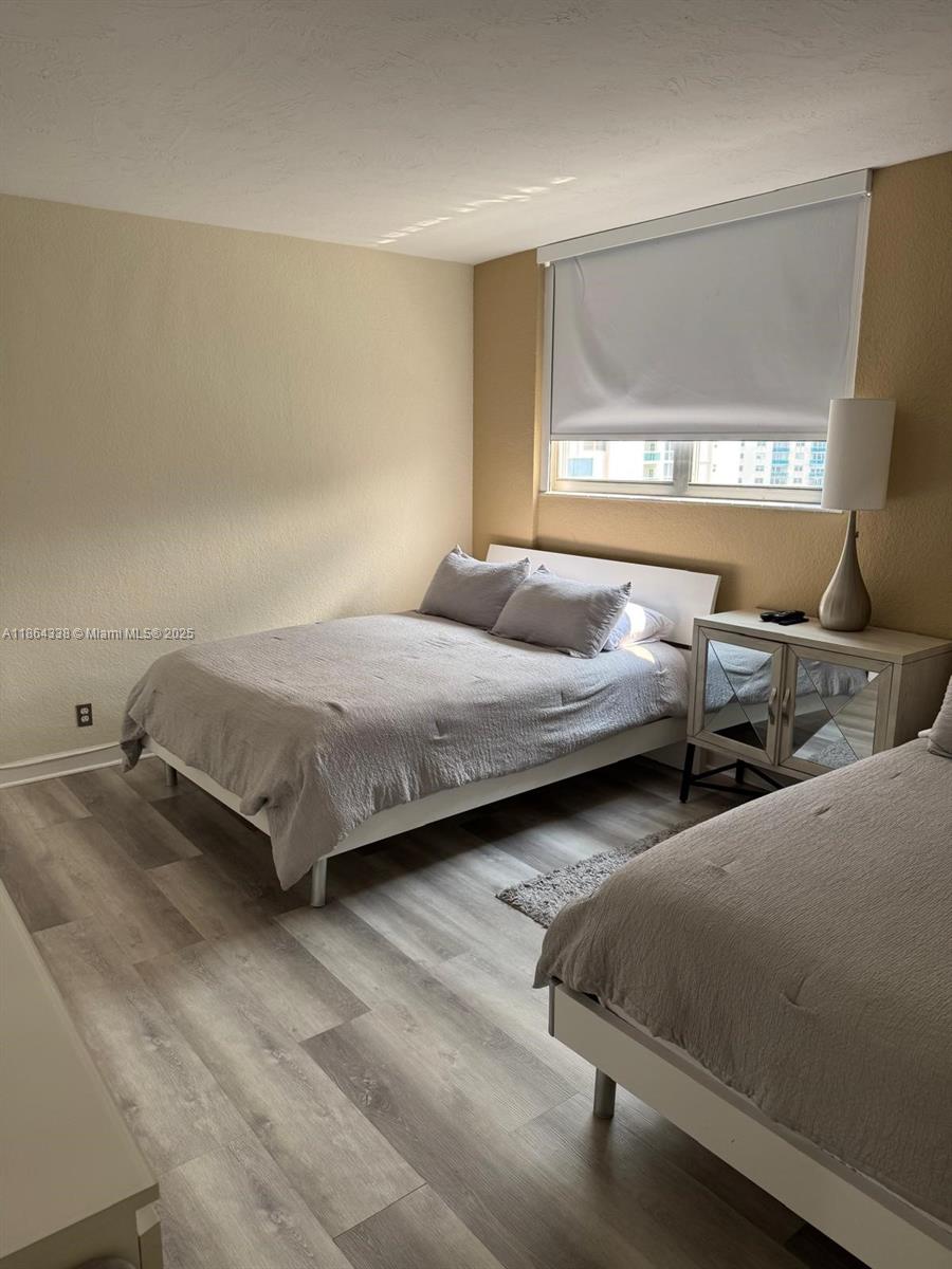 TIDES ON HOLLYWOOD BEACH - Residential