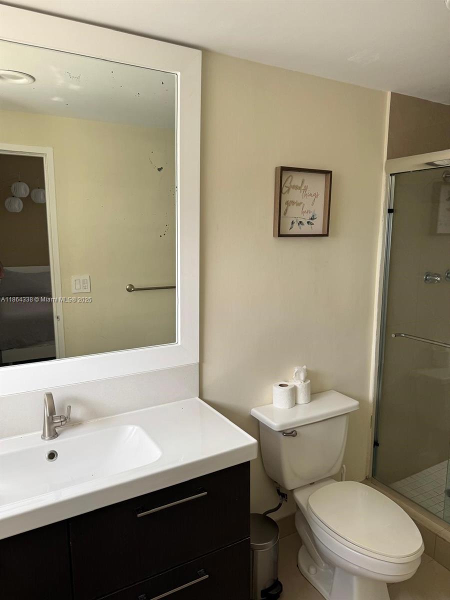 TIDES ON HOLLYWOOD BEACH - Residential