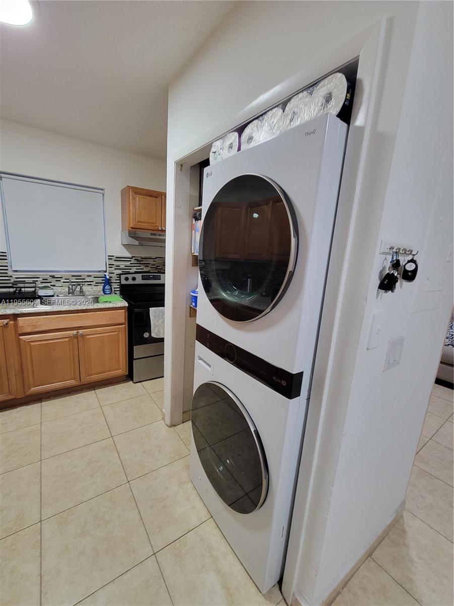 SWEETWATER GROVES .14 AC - Residential Income