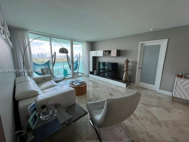 650 West Ave 2109