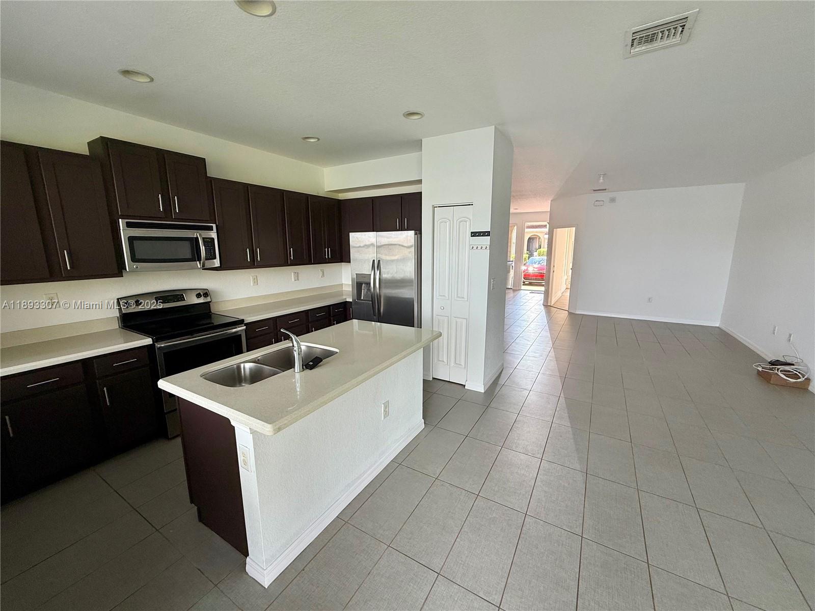 NEW COVENANT CHURCH PLAT - Residential Lease