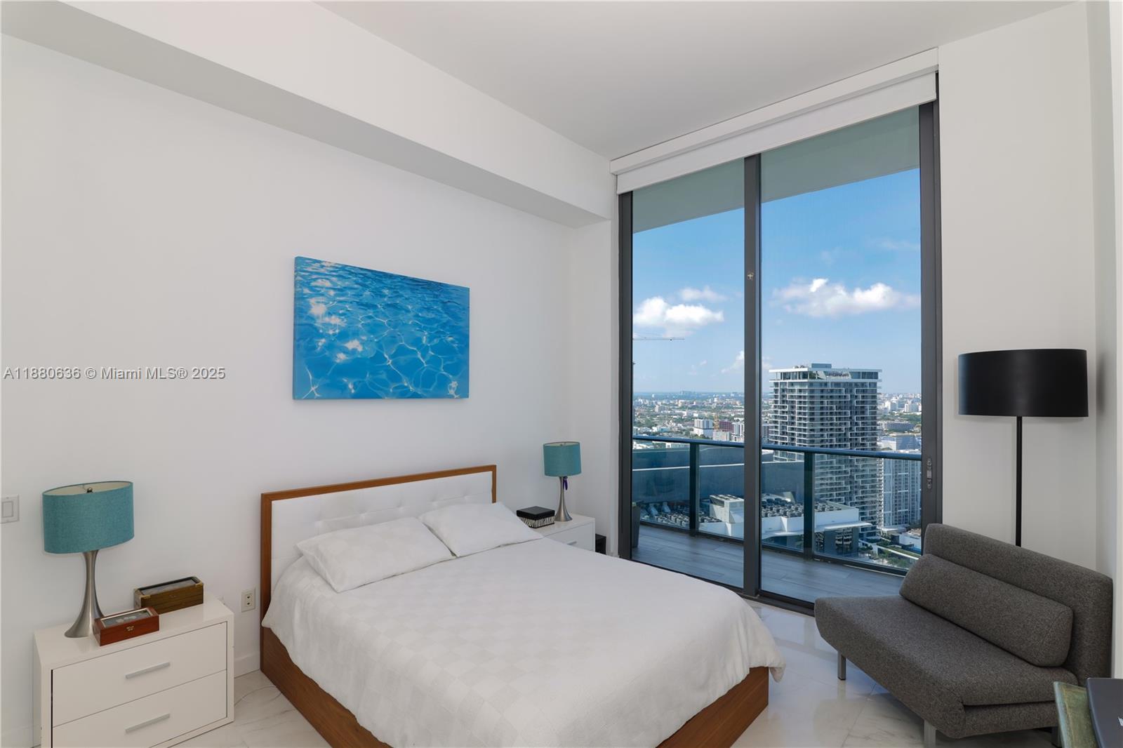 PARAISO BAYVIEWS CONDO - Residential