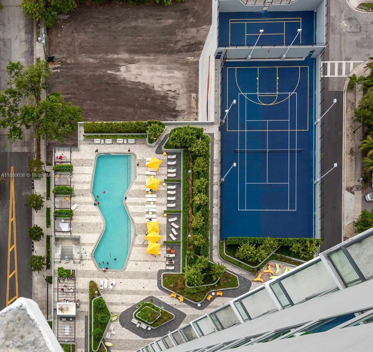 PARAISO BAYVIEWS CONDO - Residential