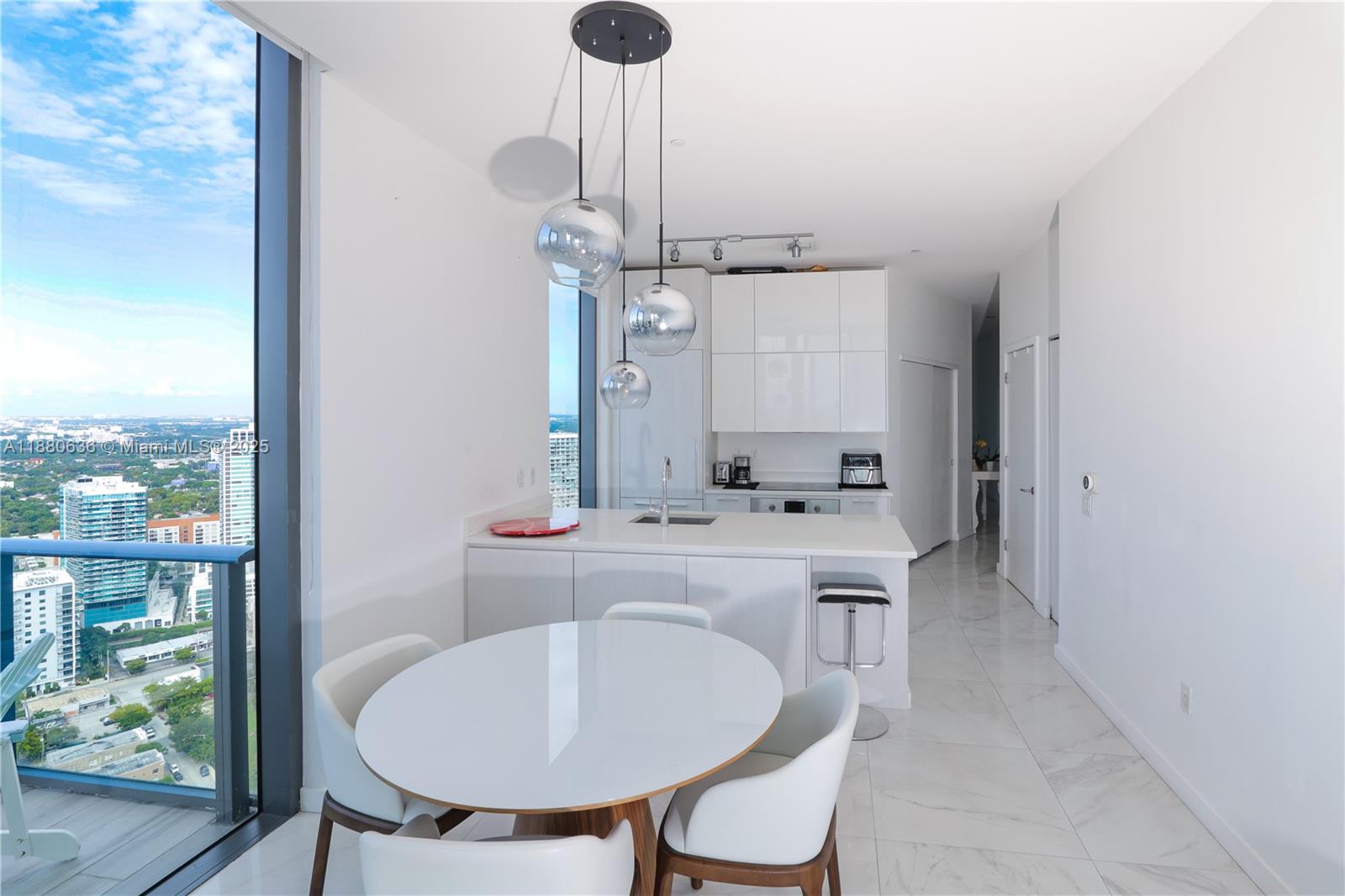 PARAISO BAYVIEWS CONDO - Residential