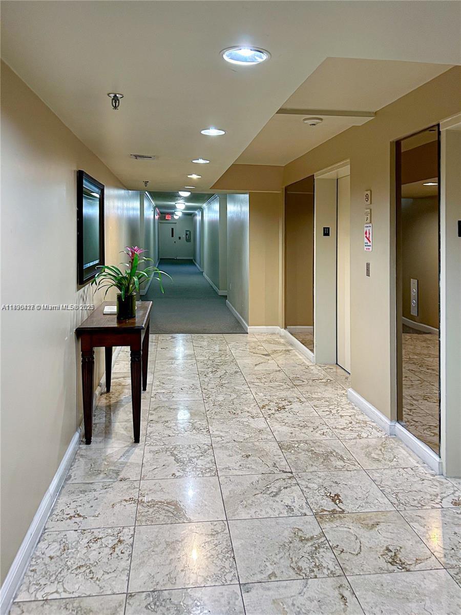 2501 Brickell Ave 1103