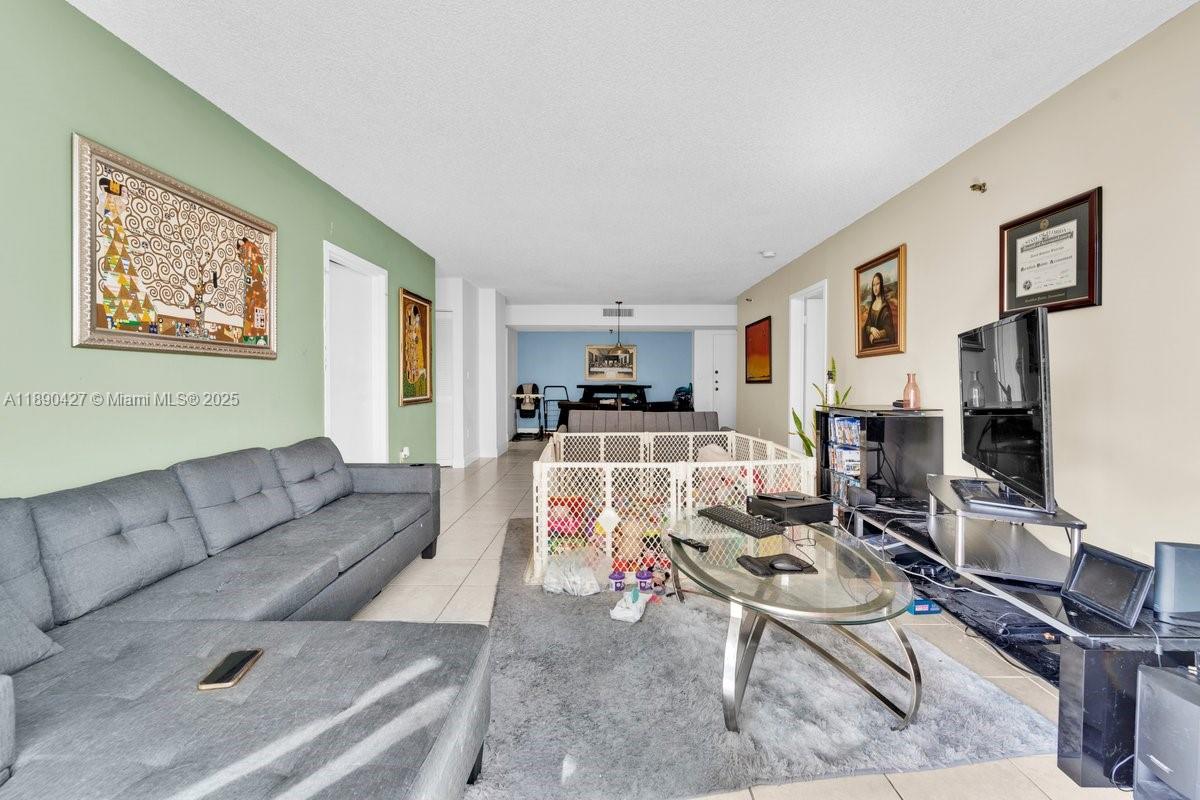 BRICKELL PARK CONDO - Residential