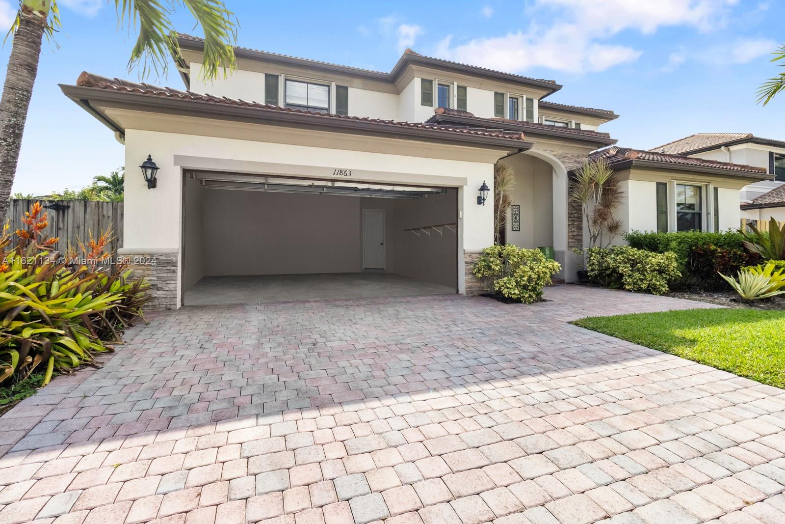 CENTURY GARDENS AT TAMIAM - Residential Lease