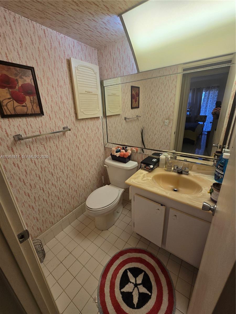 NEW HAMPTON AT CENTURY VI - Residential