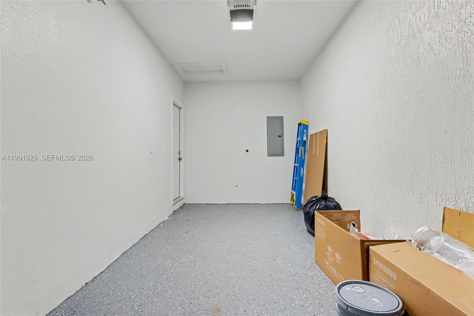 SUN LAND PARK - Residential Income
