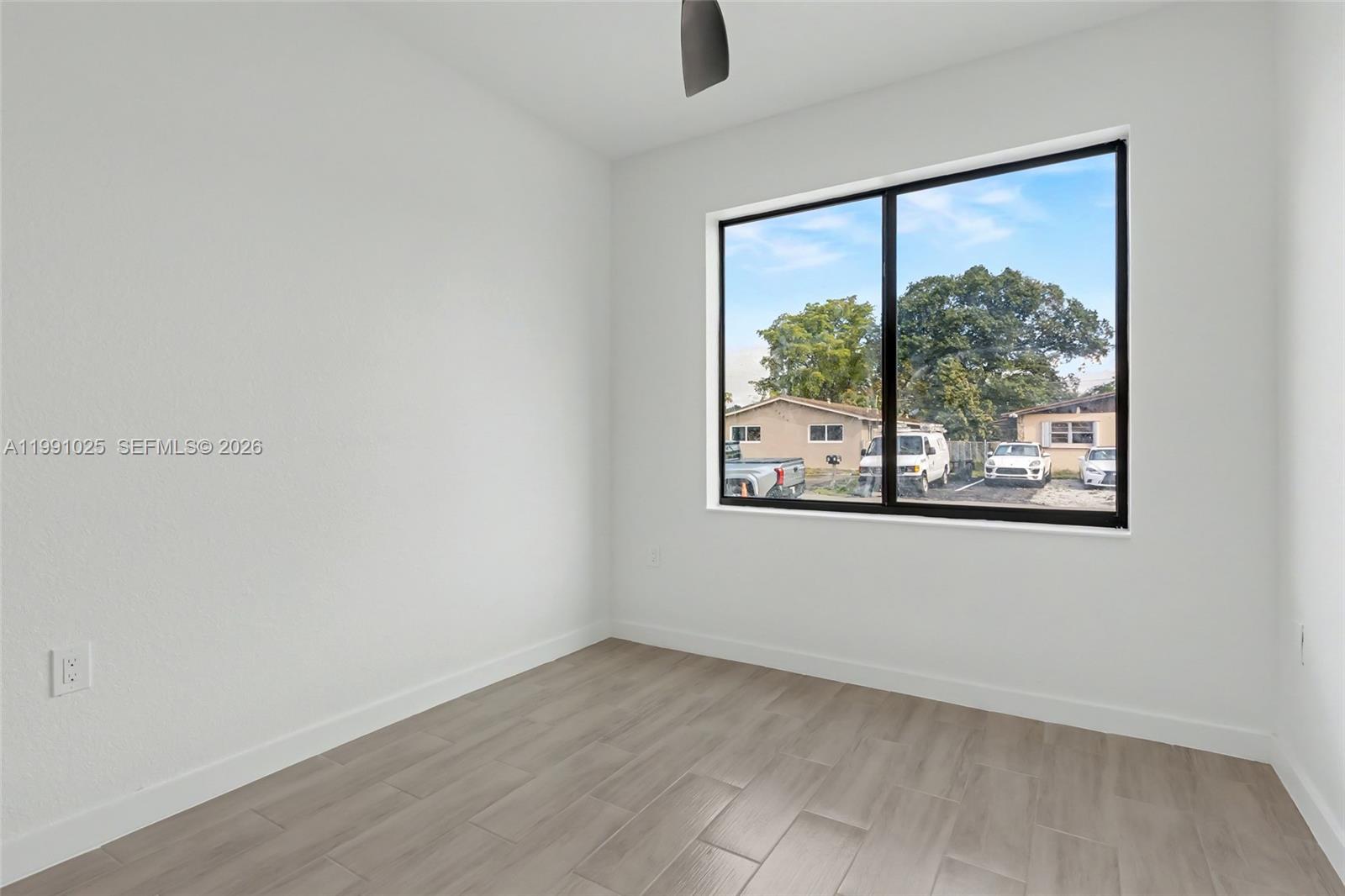 SUN LAND PARK - Residential Income