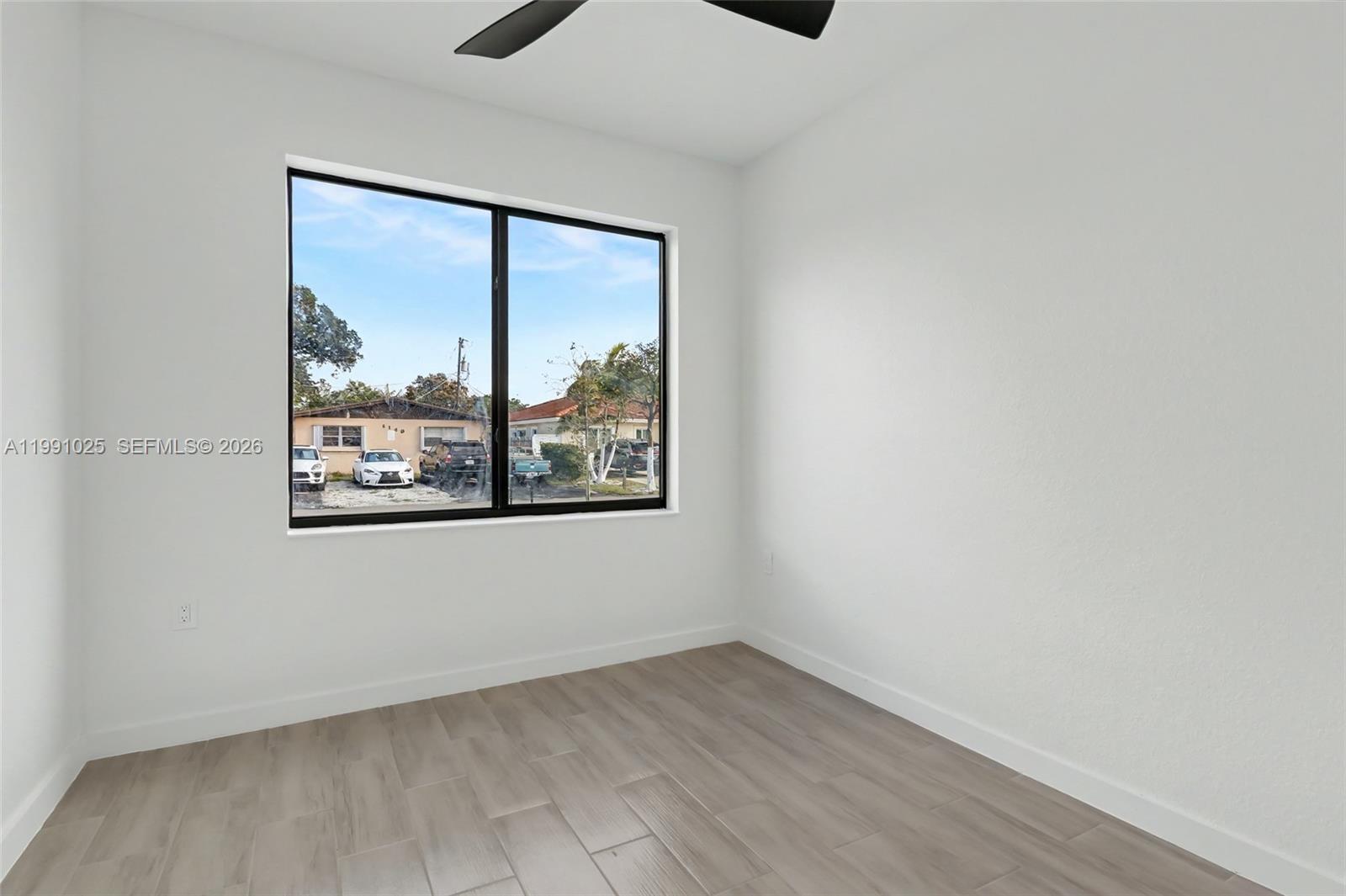 SUN LAND PARK - Residential Income