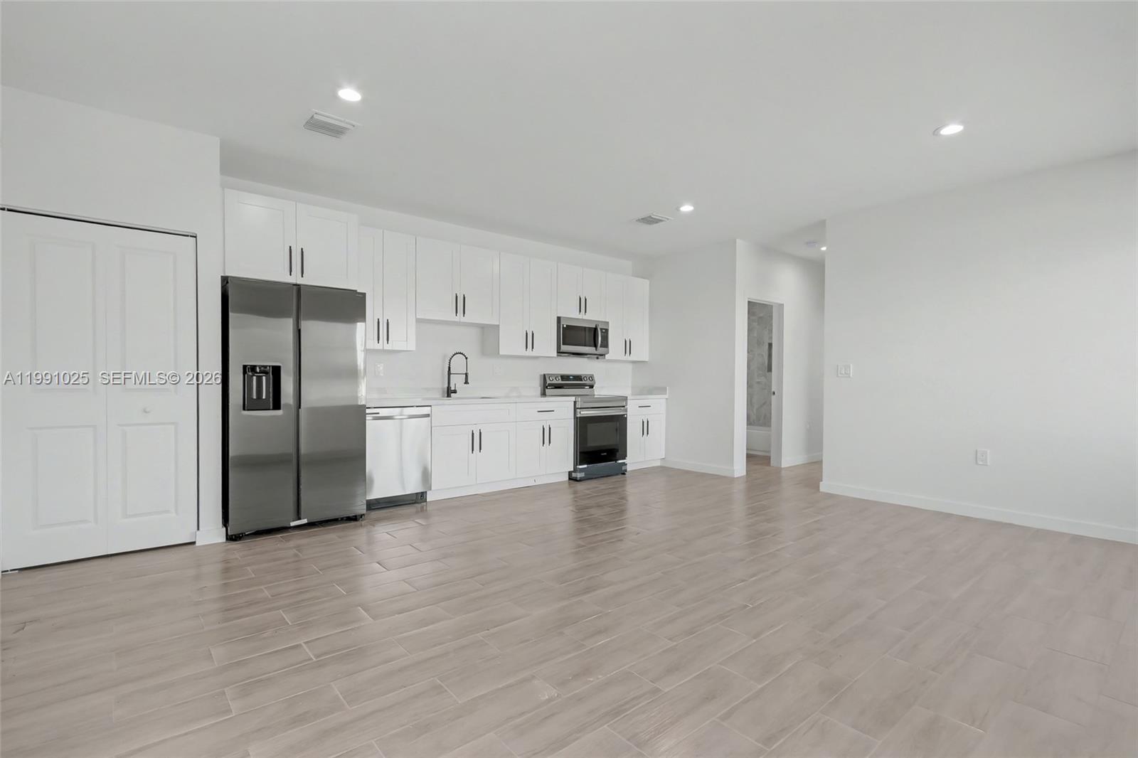 SUN LAND PARK - Residential Income