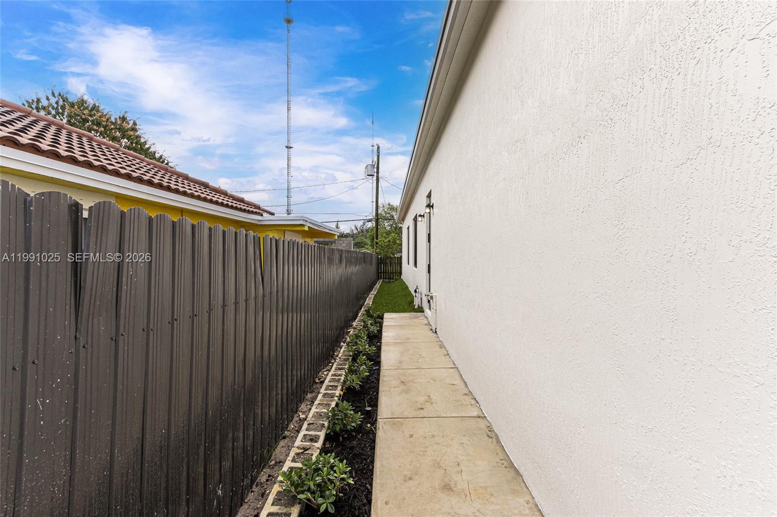 SUN LAND PARK - Residential Income