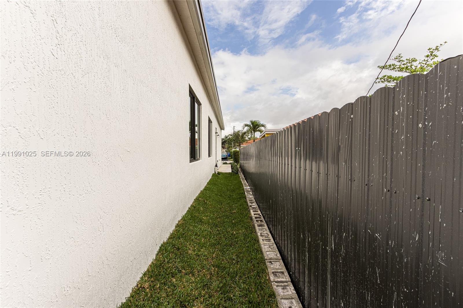 SUN LAND PARK - Residential Income