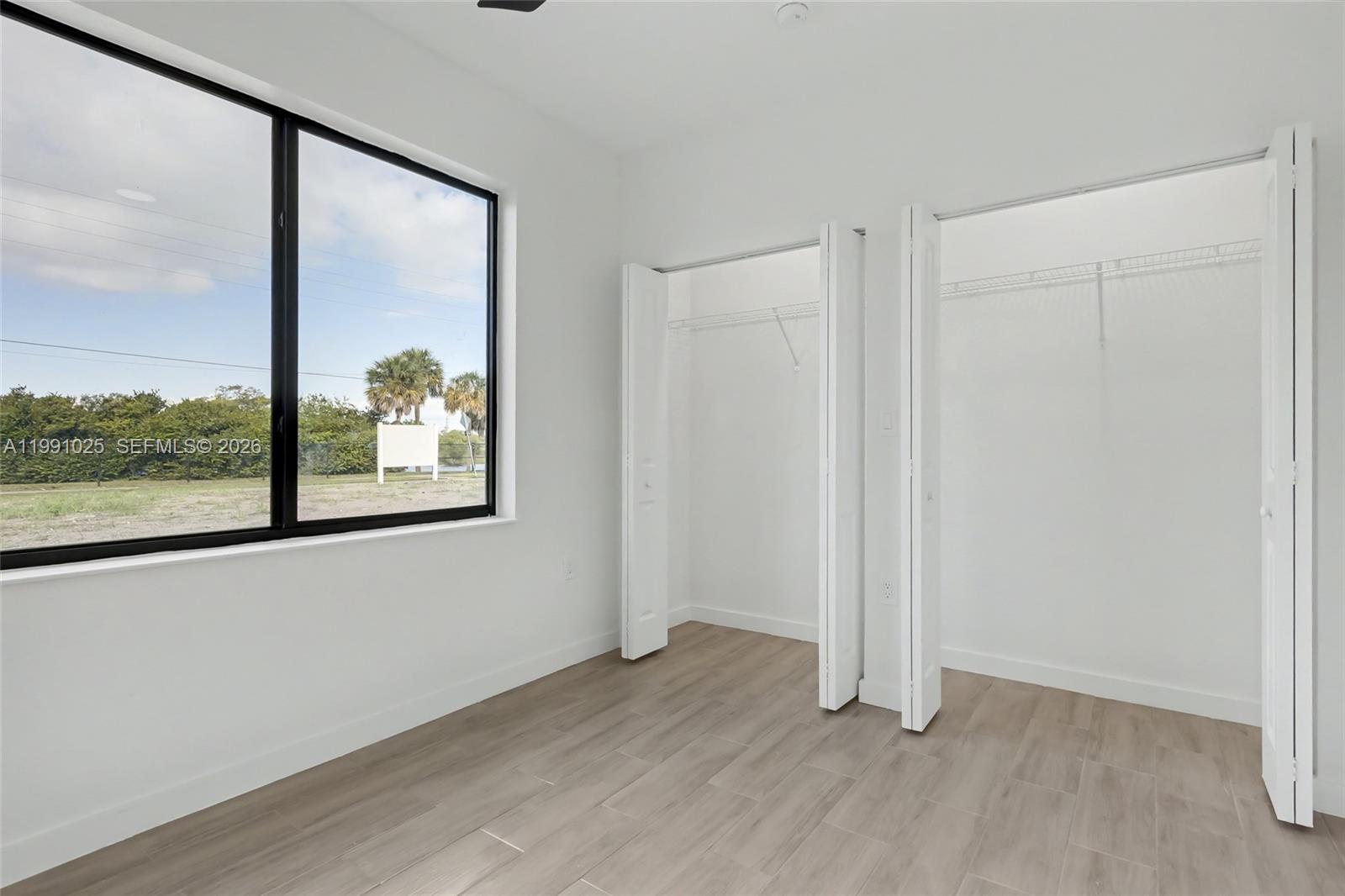 SUN LAND PARK - Residential Income
