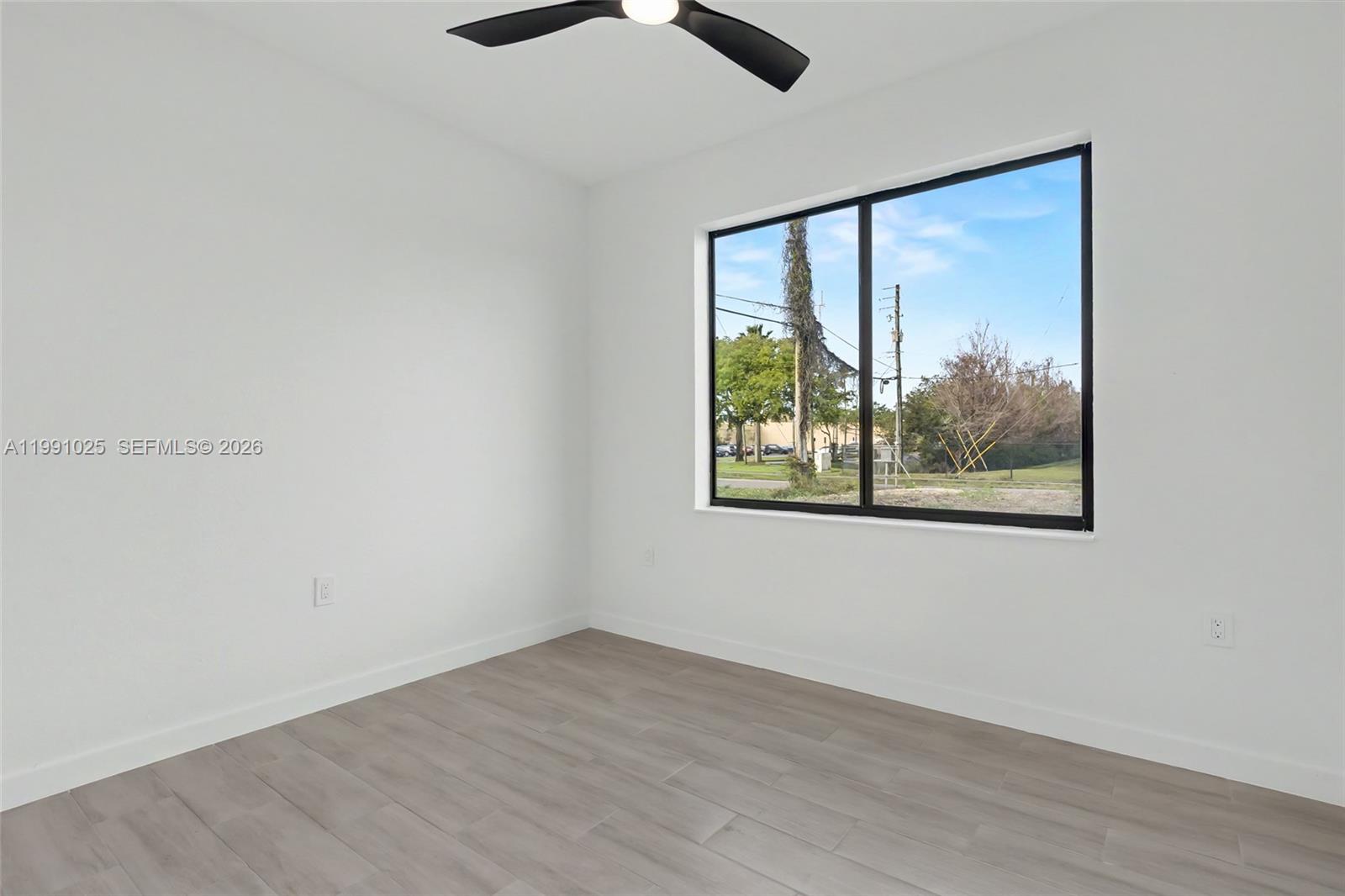 SUN LAND PARK - Residential Income
