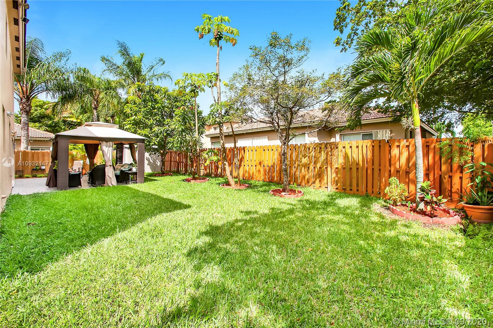 OAK CREEK SOUTH 1ST ADDN - Residential