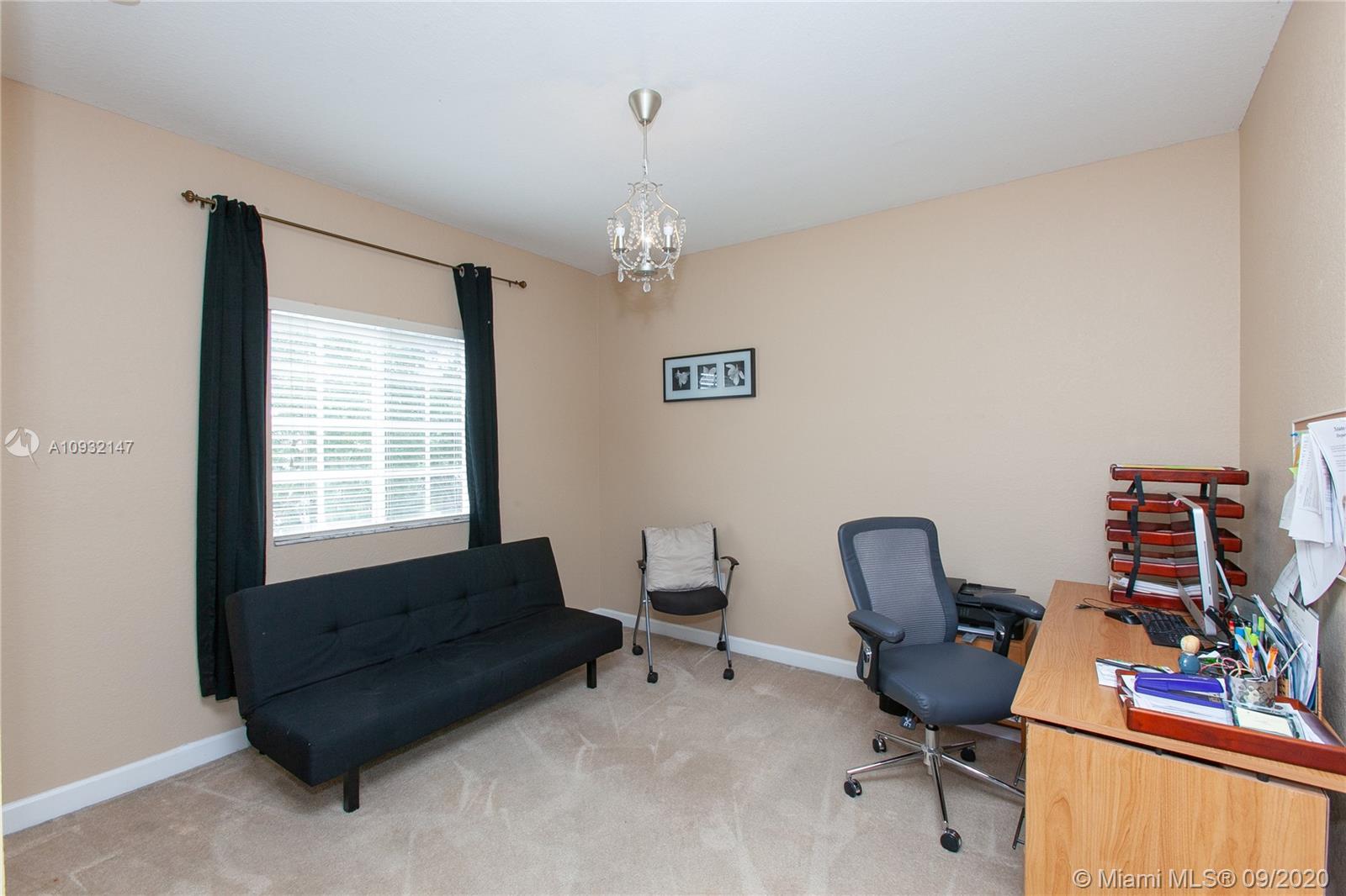 OAK CREEK SOUTH 1ST ADDN - Residential