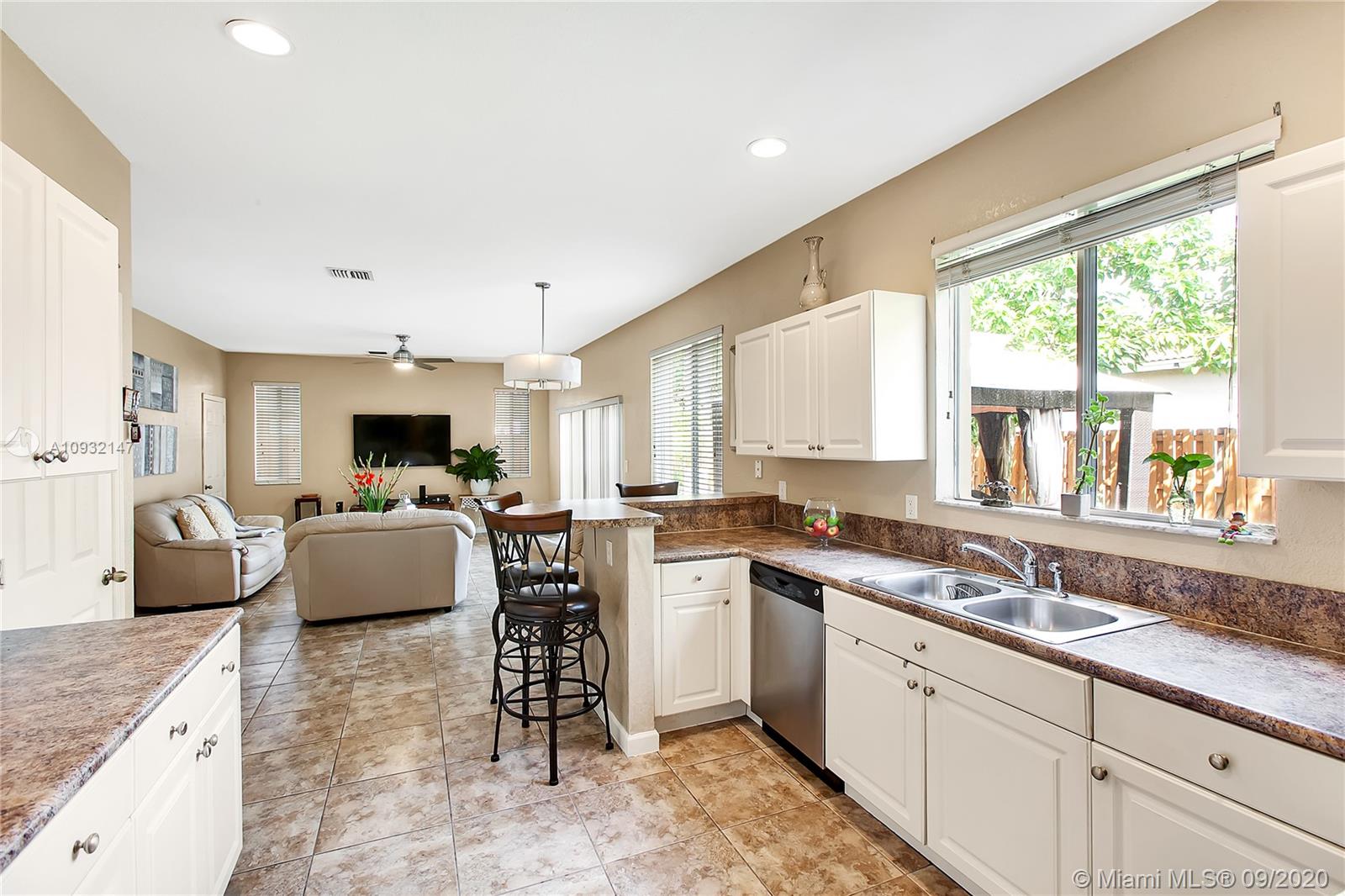 OAK CREEK SOUTH 1ST ADDN - Residential