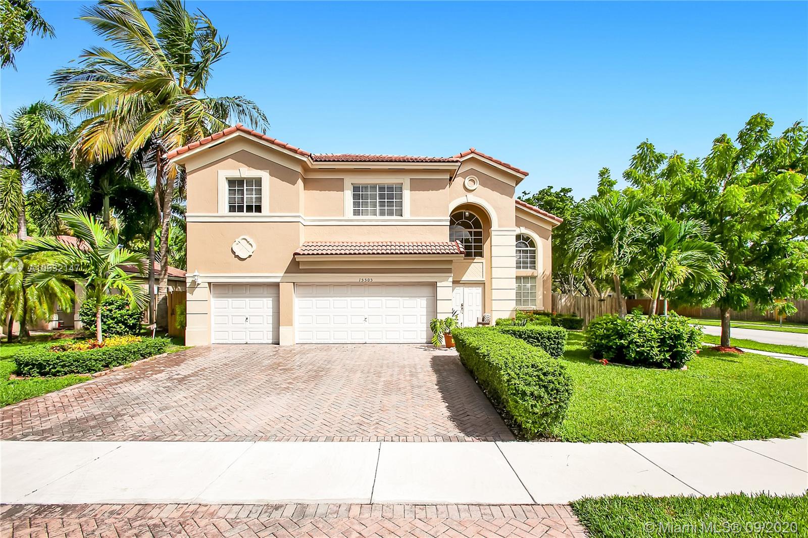 OAK CREEK SOUTH 1ST ADDN - Residential