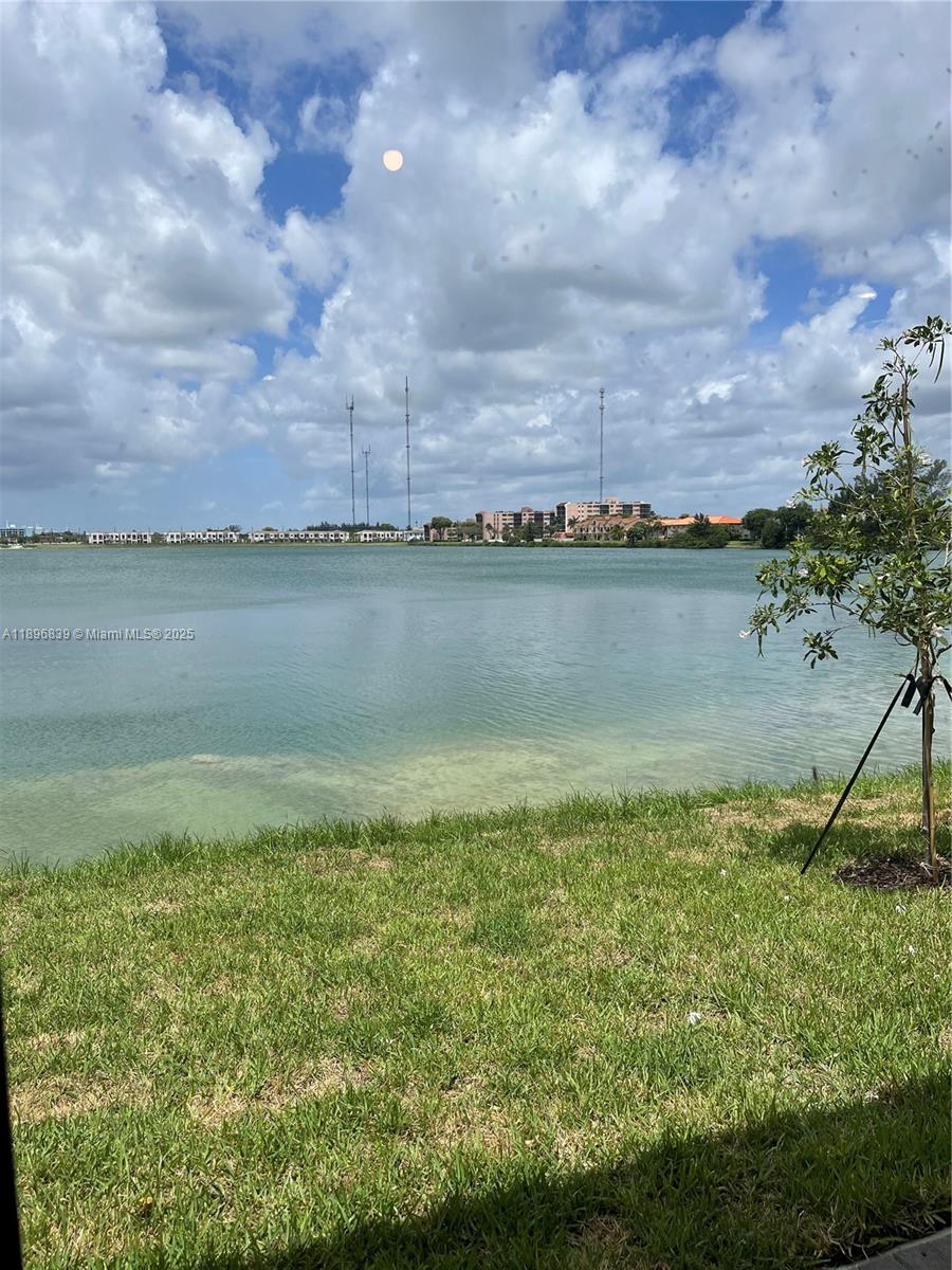20588 NE 5th Pl -