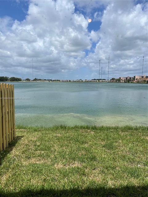 20588 NE 5th Pl - Miami FL 33179