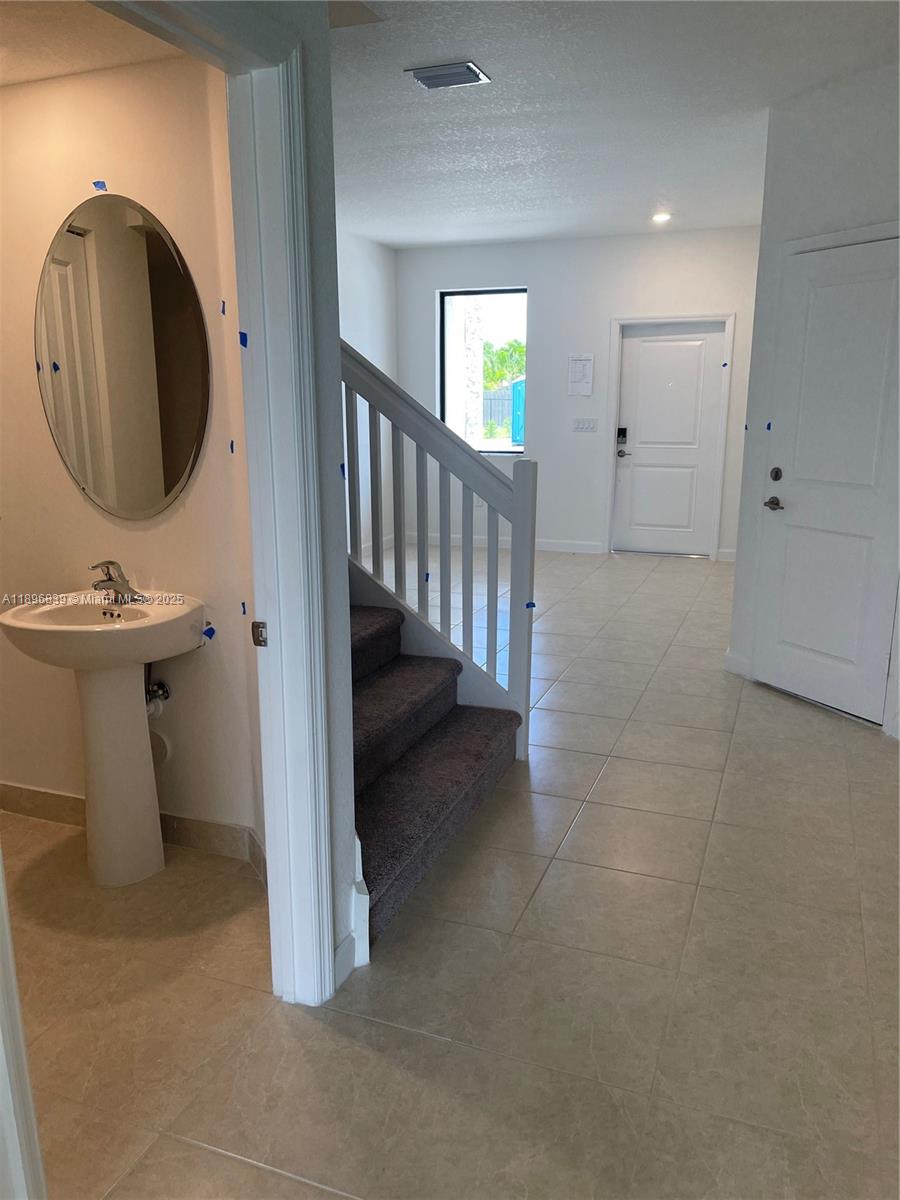 20588 NE 5th Pl -