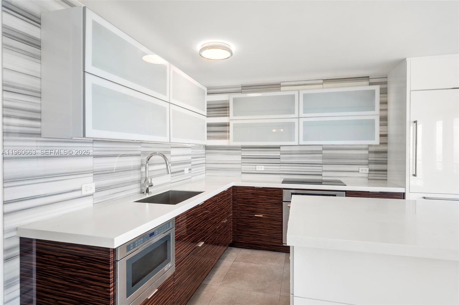 SOUTH POINTE TOWERS CONDO - Residential