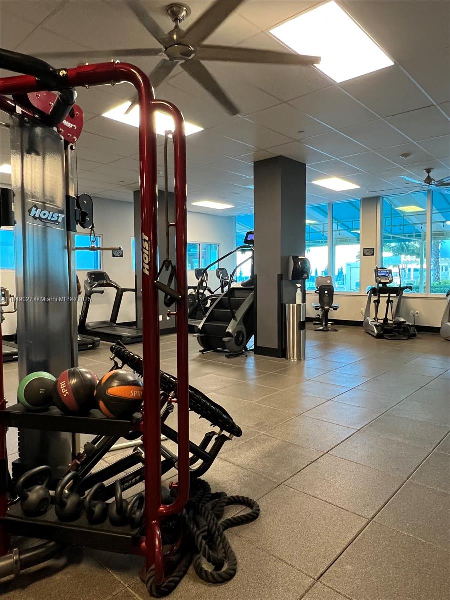 WAVE CONDO - Residential Lease