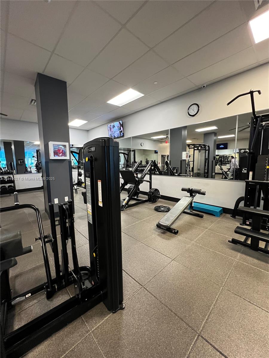 WAVE CONDO - Residential Lease