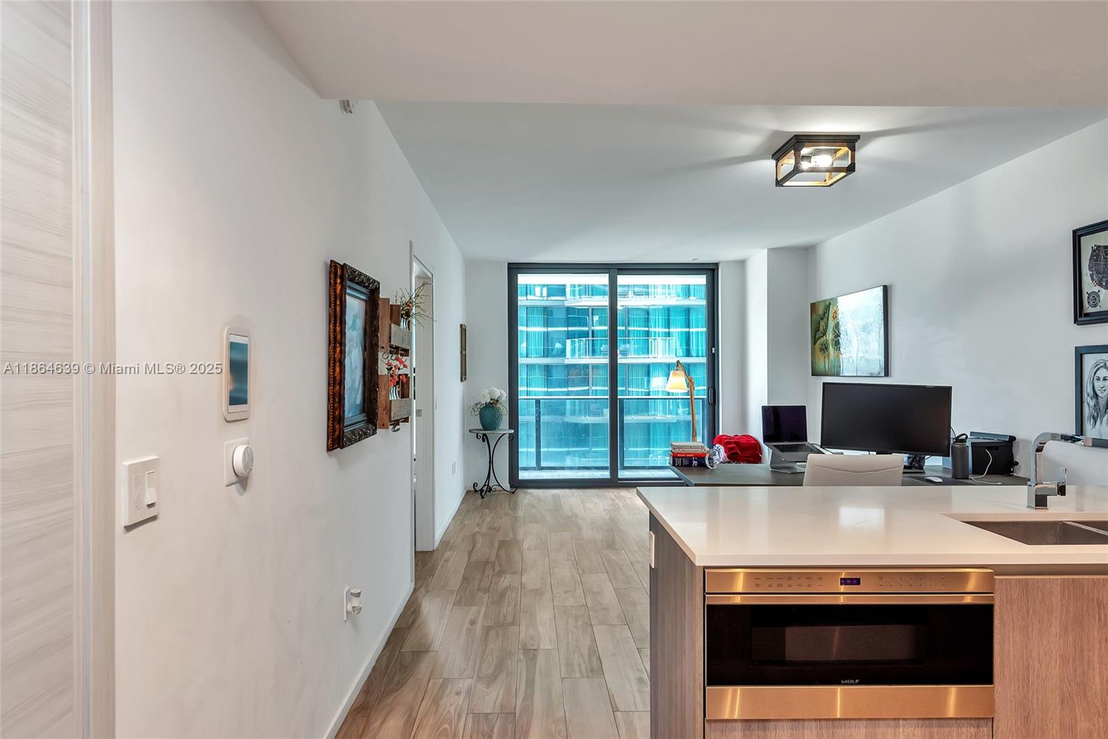 801 SMA RESIDENCES CONDO - Residential