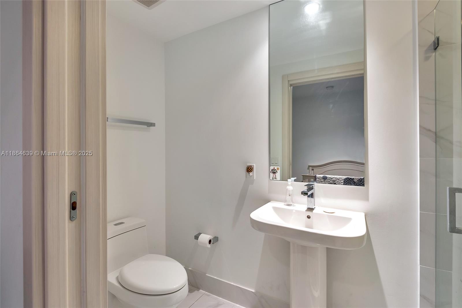 801 SMA RESIDENCES CONDO - Residential