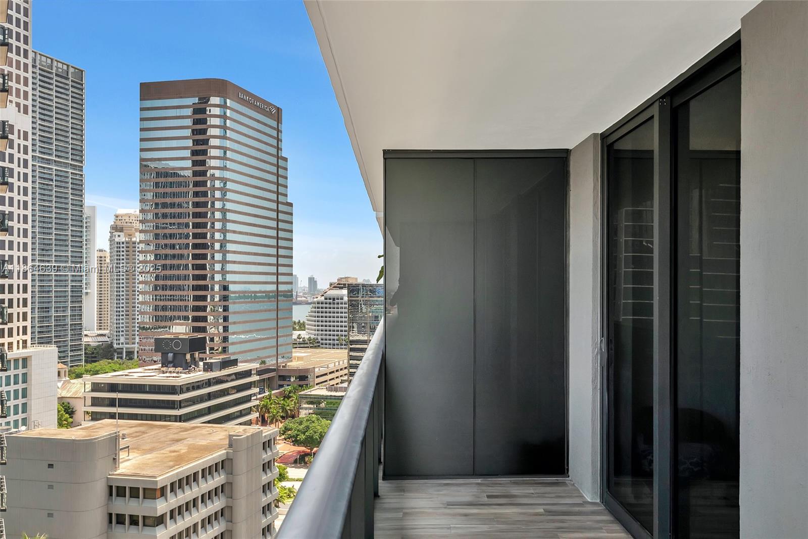 801 SMA RESIDENCES CONDO - Residential