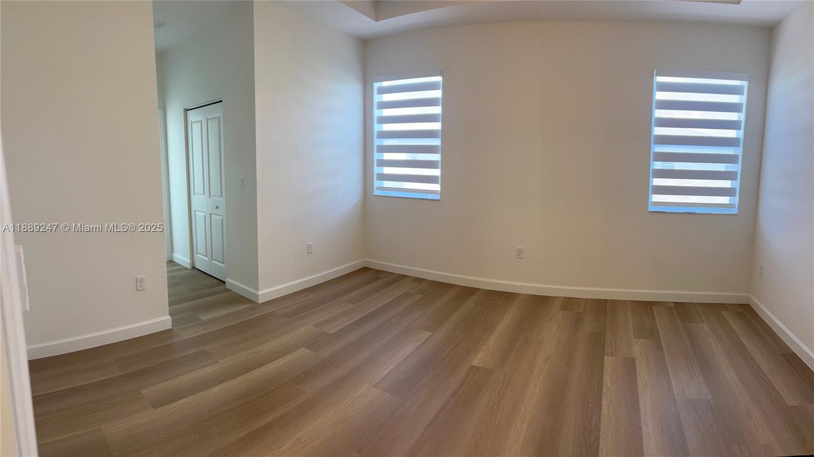 ALTAMIRA - Residential Lease