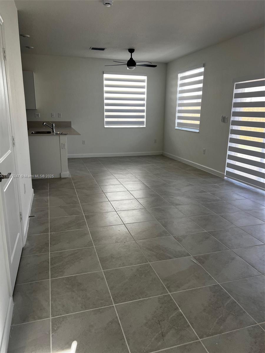 ALTAMIRA - Residential Lease
