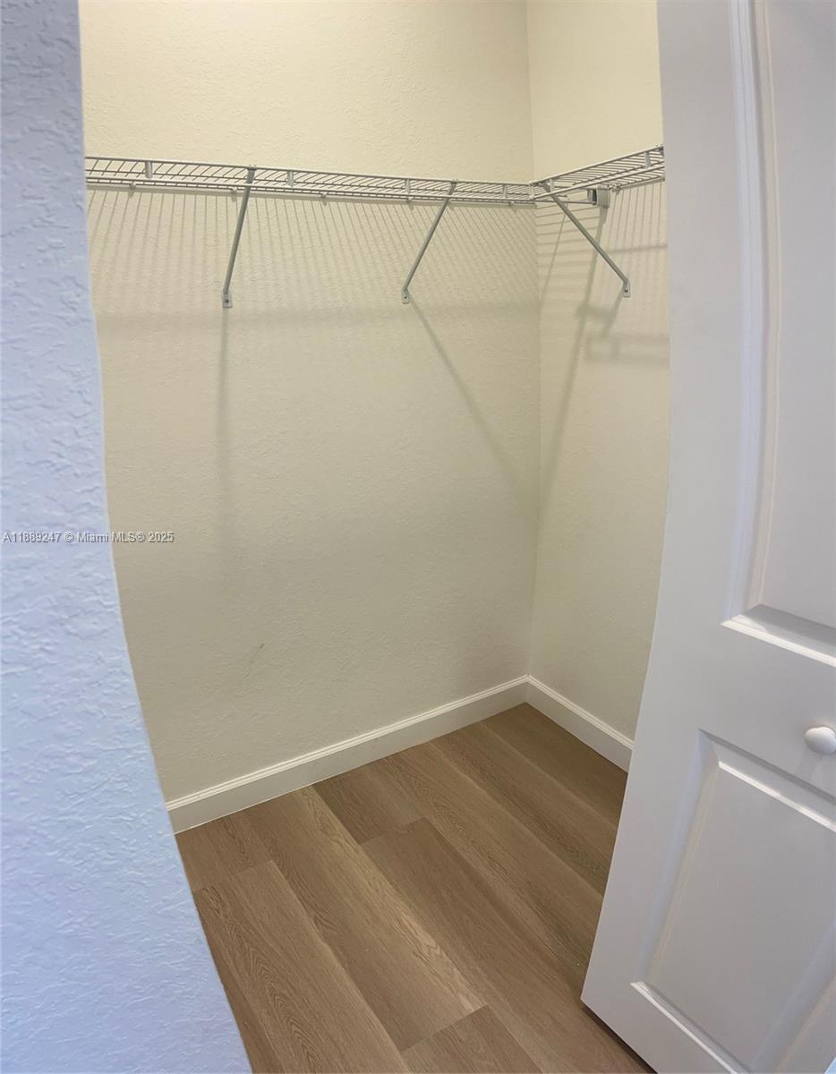 ALTAMIRA - Residential Lease