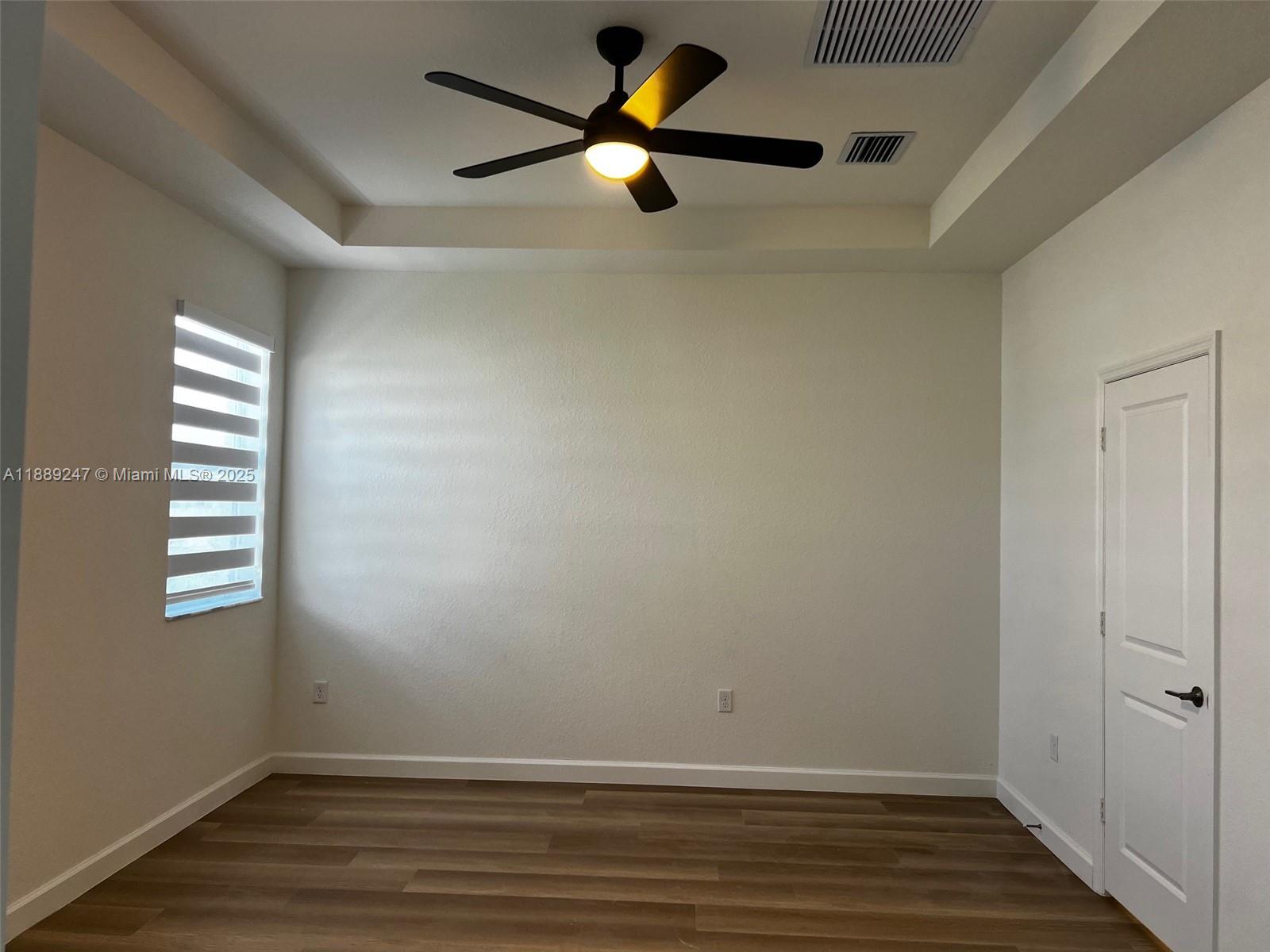 ALTAMIRA - Residential Lease