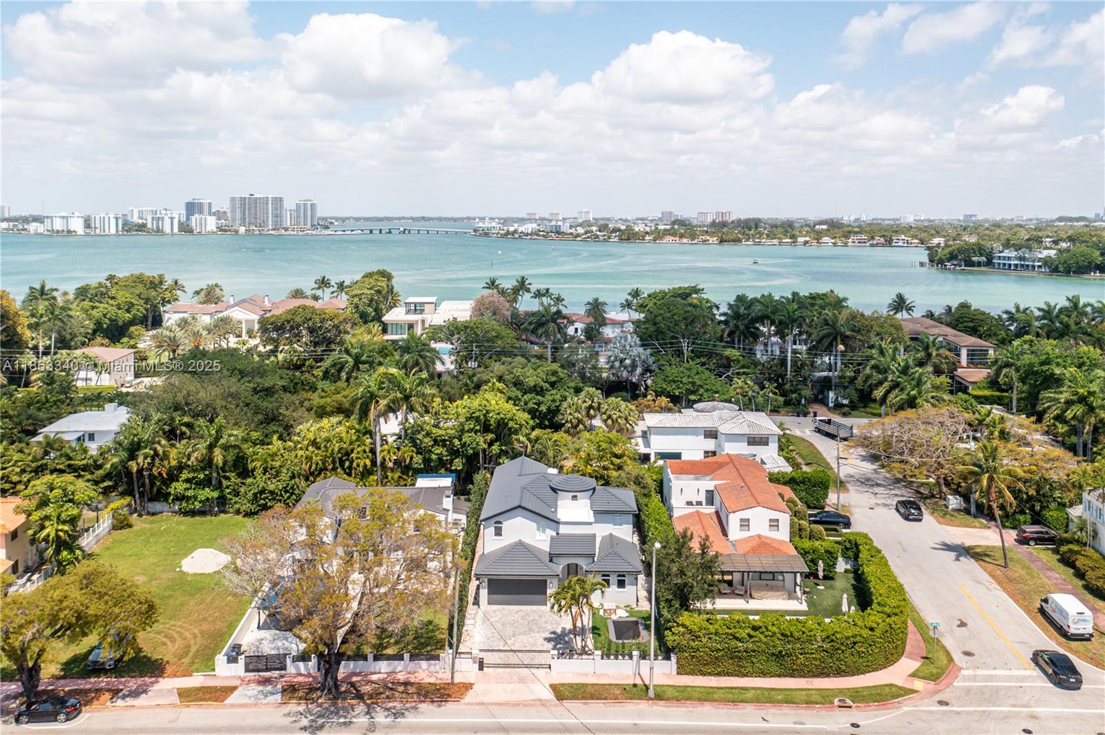 LA GORCE GOLF SUB - Residential