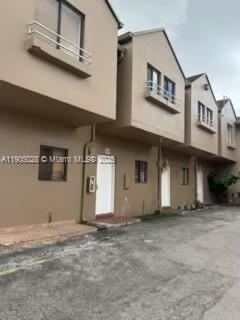 Call listing Real Estate Agent to be to access to the lockbox code.
Moving costs; 1st month rent, last month rent, and 1month security. Total moving cost $ $6,600.00
Application fee $100.00
Pet fee Non-Refundable $100.00