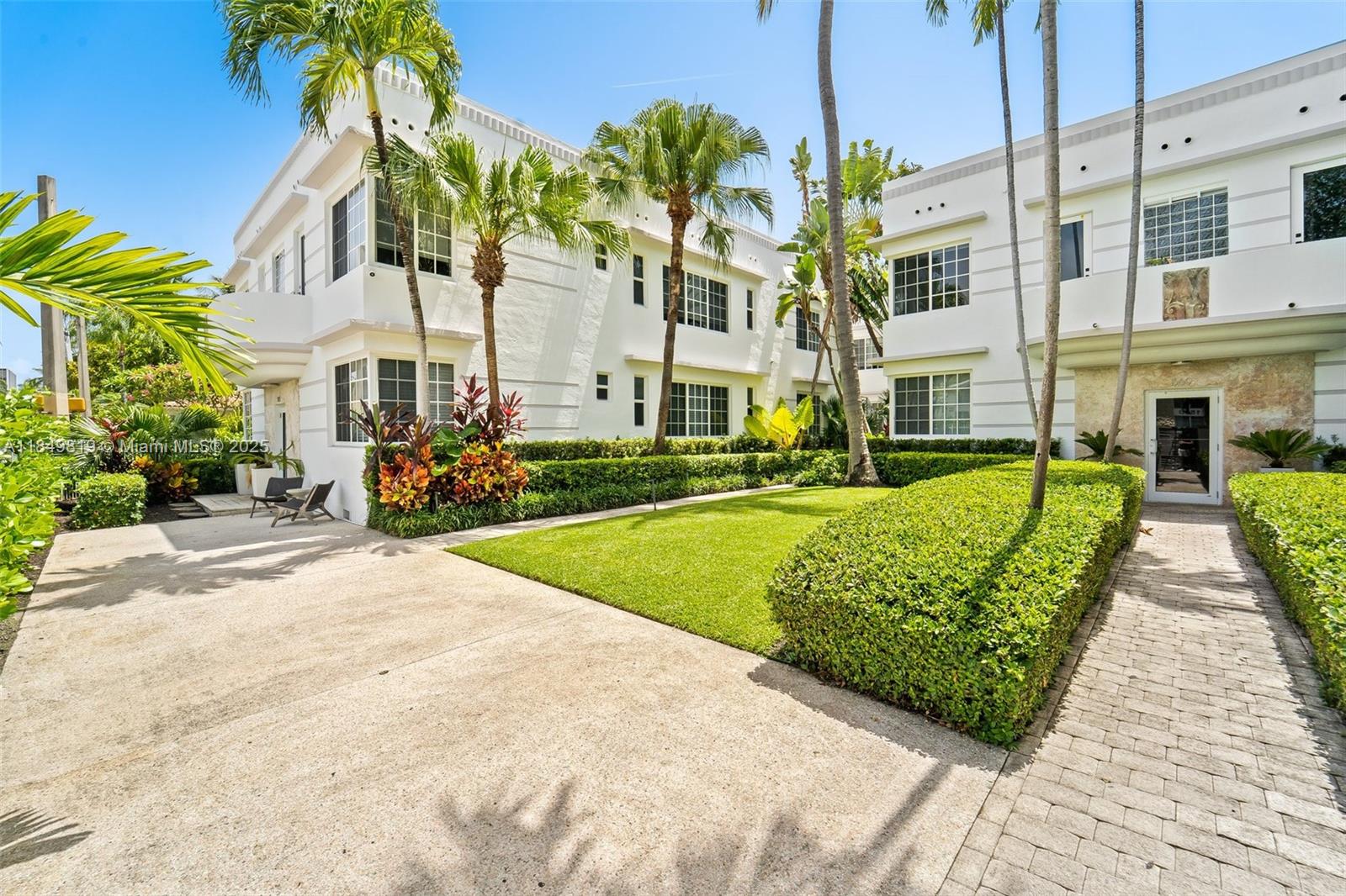 THE METROPOLIS OF SOUTH B - Residential