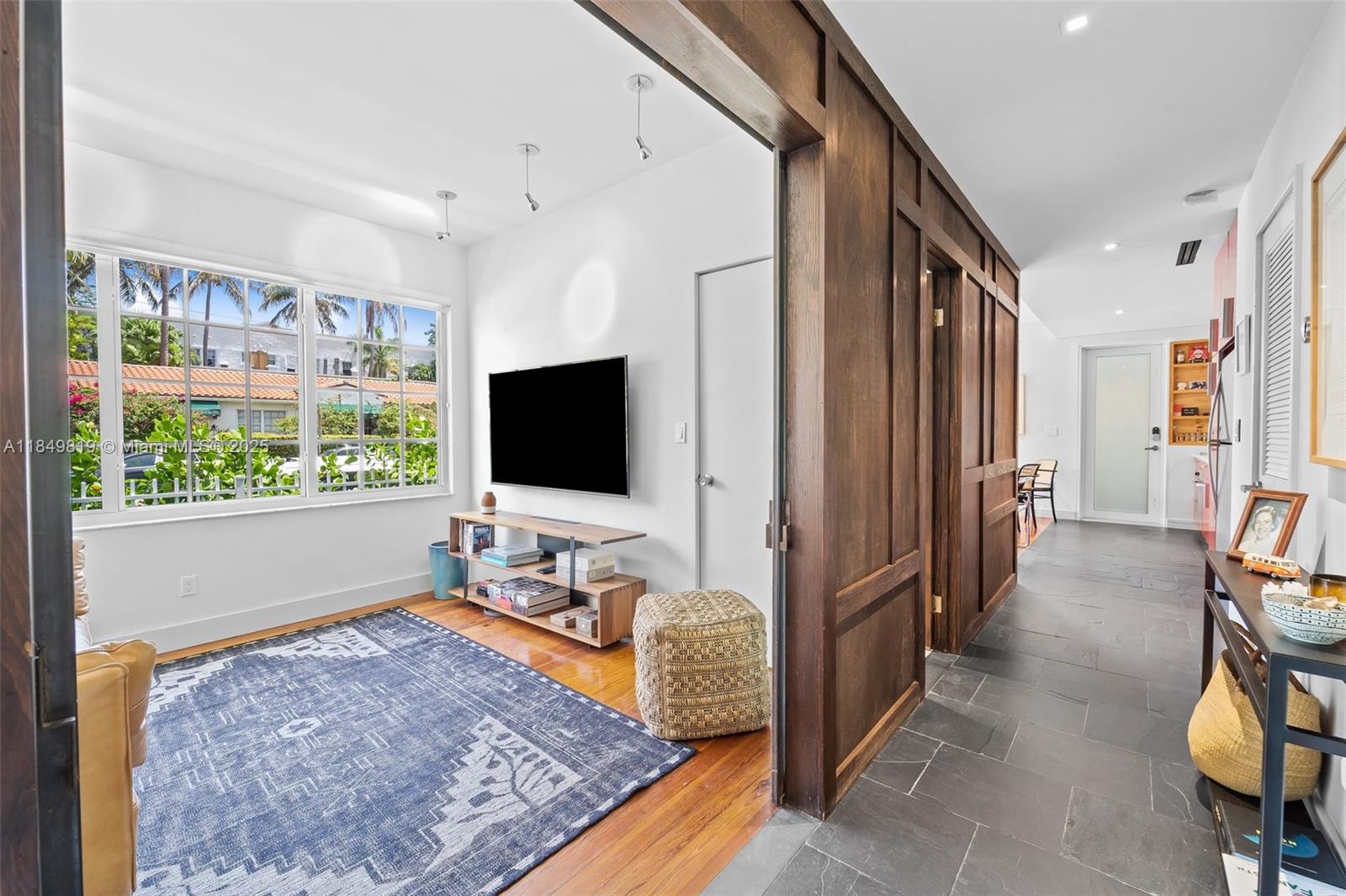 THE METROPOLIS OF SOUTH B - Residential